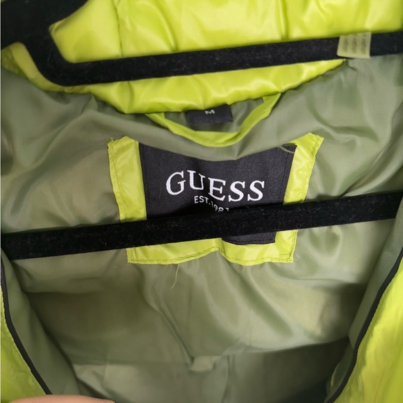 GUESS Women's High-Shine Hooded Puffer Coat Size M
 (new with tag) - Picture 13 of 15